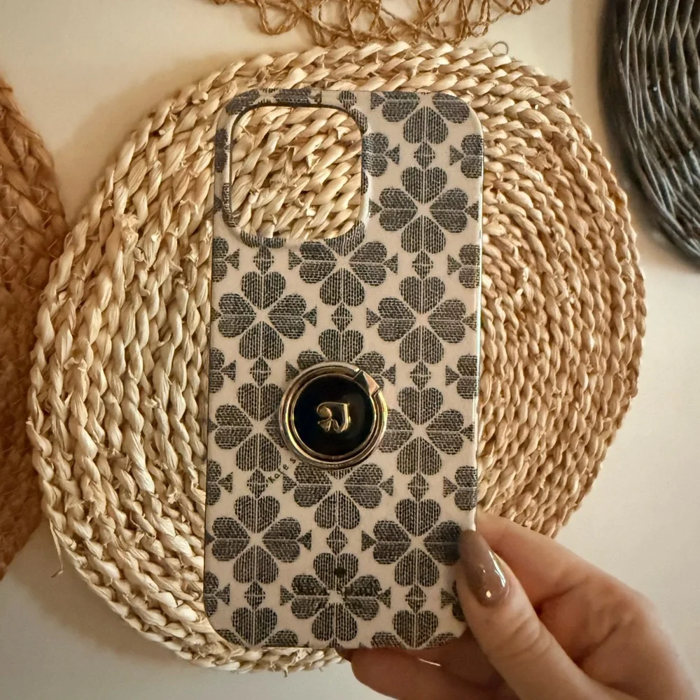 kate spade Beige and Black Floral Phone Case with Ring Grip
